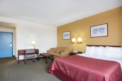 Days Inn by Wyndham Chambersburg - image 3