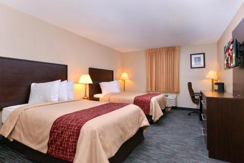 Red Roof Inn Chambersburg - image 3