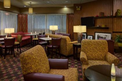 Hampton Inn Chambersburg - image 15