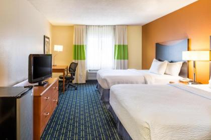 Fairfield Inn & Suites by Marriott Champaign - image 1