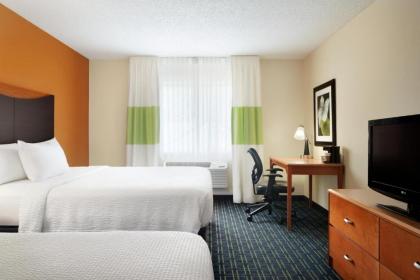 Fairfield Inn & Suites by Marriott Champaign - image 7