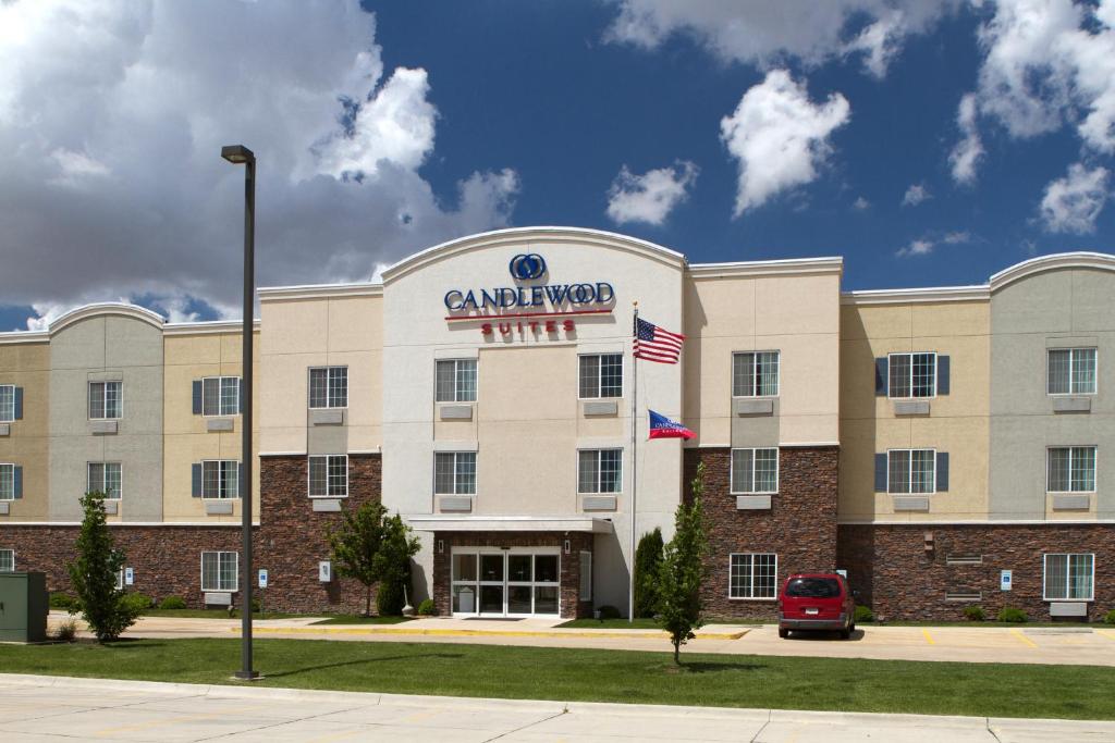 Candlewood Suites Champaign-Urbana University Area an IHG Hotel - main image