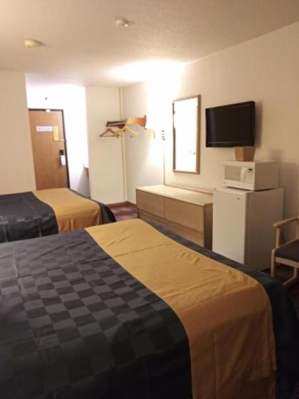 Americas Best Value Inn Champaign - image 3