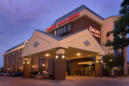 Drury Inn & Suites Champaign - image 2