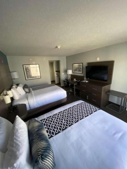 Best Western Plus Champaign/Urbana Inn - image 5