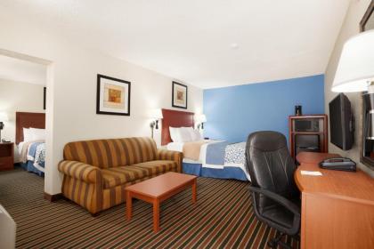 Days Inn by Wyndham Champaign/Urbana - image 14