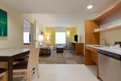 Home2 Suites by Hilton Champaign/Urbana - image 12