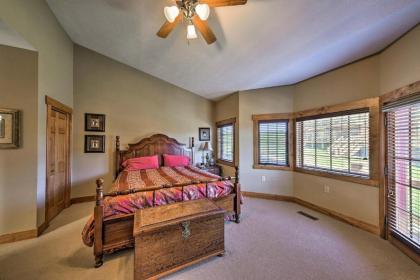 Cozy Southwind Seven Springs Home Ski-In and Ski-Out! - image 8