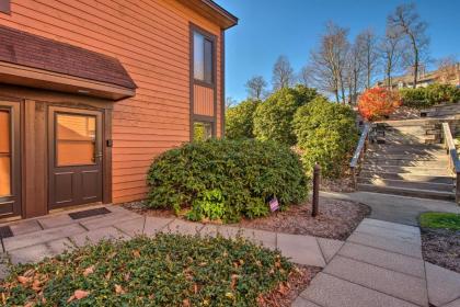 Cozy Seven Springs Condo - Ski Golf and Hike! - image 12