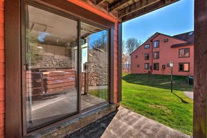 Cozy Seven Springs Condo - Ski Golf and Hike! - image 8