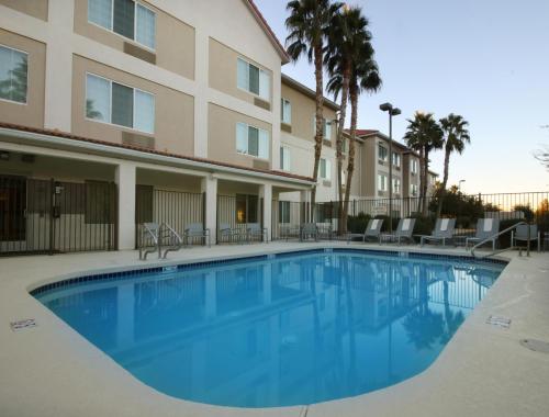 SpringHill Suites Phoenix Chandler/Fashion Center - image 4