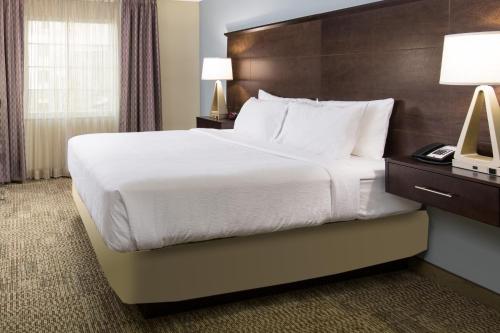 Staybridge Suites Chandler an IHG Hotel - image 4