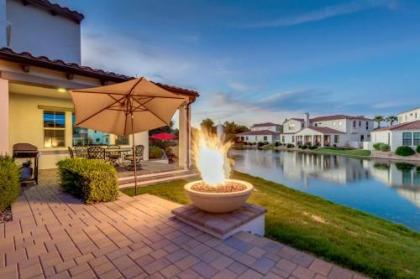 Luxurious WATERFRONT Oasis with FIRE PIT BBQ!! home