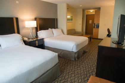 Holiday Inn Express Hotel & Suites Chanhassen an IHG Hotel - image 4