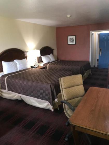 Rodeway Inn Channelview - image 14