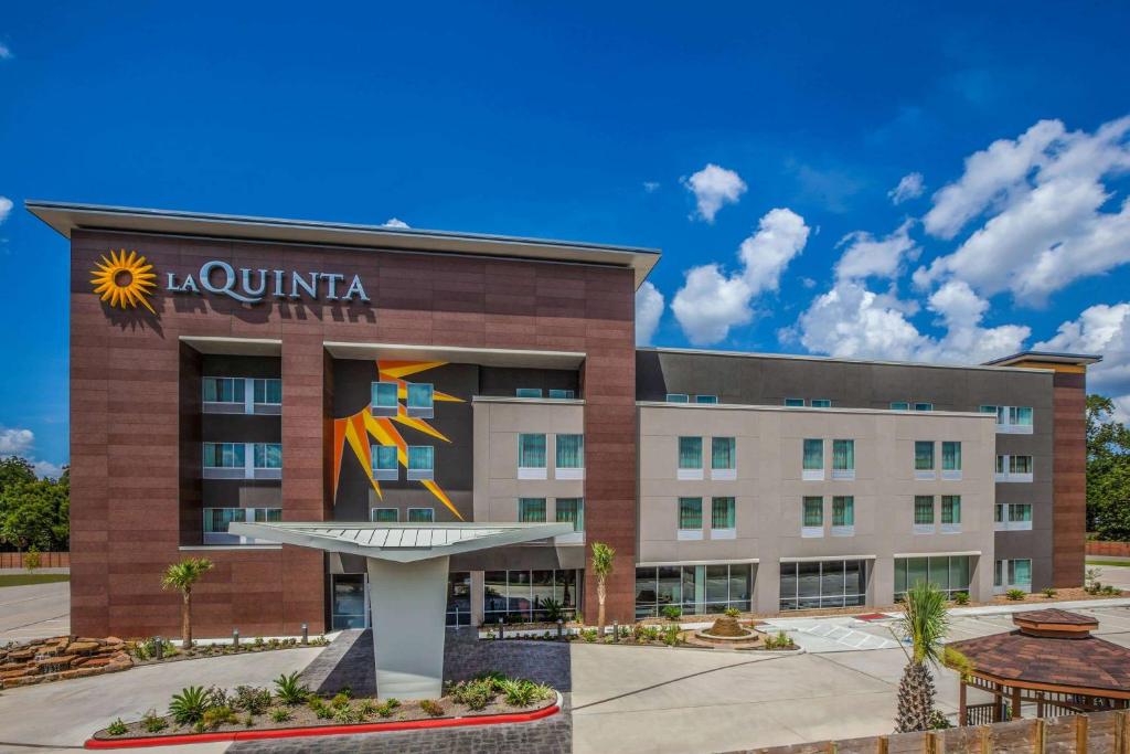 La Quinta by Wyndham Houston East at Sheldon Rd - main image