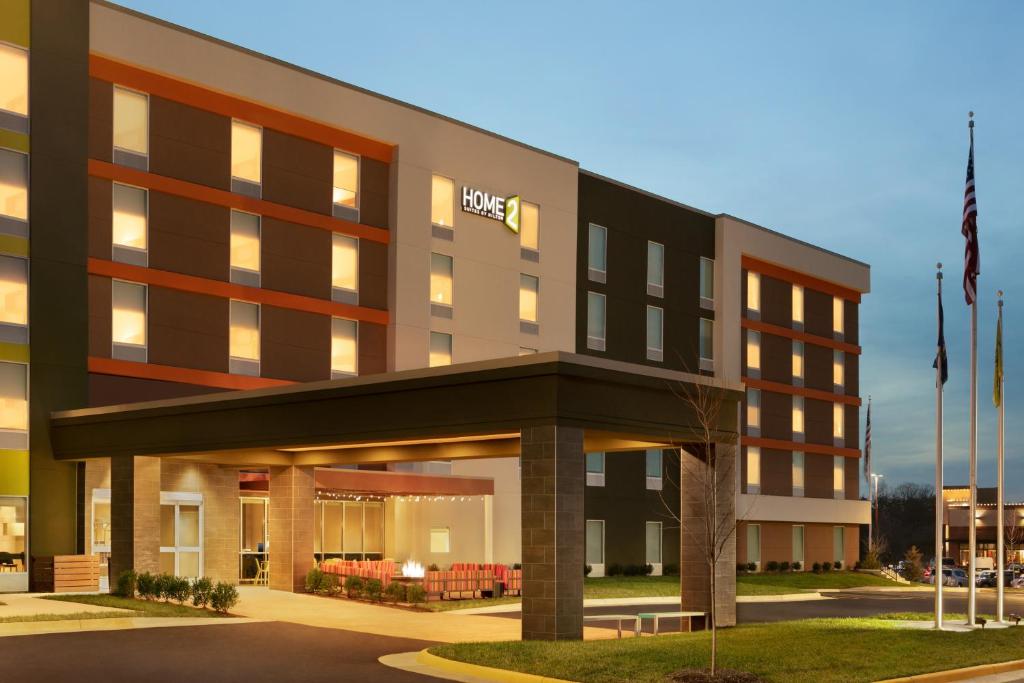 Home2 Suites By Hilton Chantilly Dulles Airport - image 2