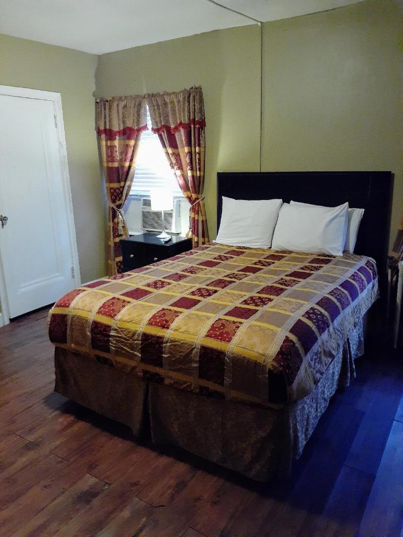 Tioga Extended Stay Hotel - image 6