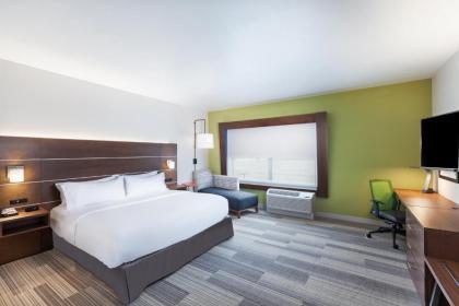 Holiday Inn Express and Suites Chanute an IHG Hotel - image 3