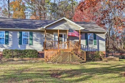 Sweet Retreat Home Near Boat Launch and Lake Murray!