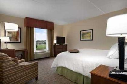 Hampton Inn & Suites Charles Town - image 8