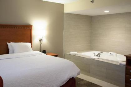 Hampton Inn Charleston Southridge - image 13