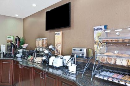 Microtel Inn & Suites by Wyndham Charleston - image 6