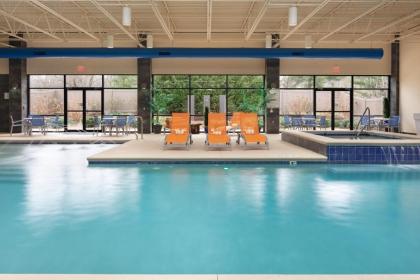 Holiday Inn and Suites Charleston West an IHG Hotel - image 15