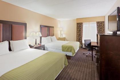 Holiday Inn Express Hotel & Suites Charleston-Southridge an IHG Hotel - image 15