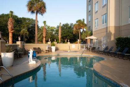 SpringHill Suites by Marriott Charleston Downtown/Riverview - image 4