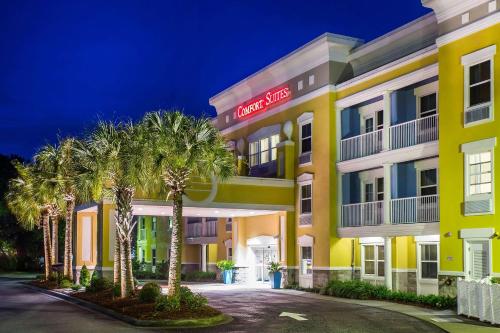 Comfort Suites at Isle of Palms Connector - image 5