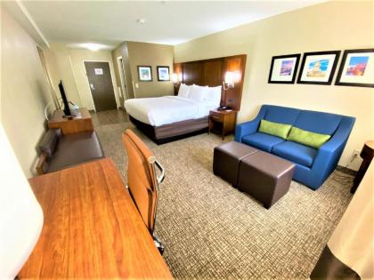 Comfort Inn - image 13