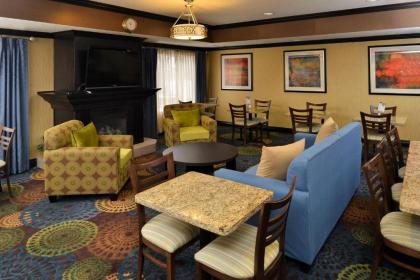 Holiday Inn Express Hotel & Suites Charlotte an IHG Hotel - image 6