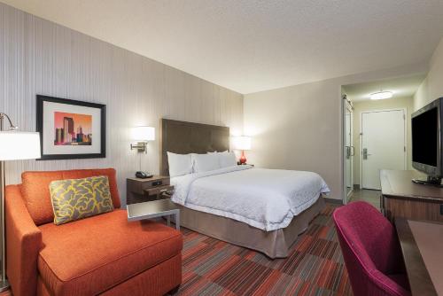 Hampton Inn Charlotte Uptown - image 5