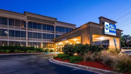 Best Western Sterling Hotel - Charlotte - image 4