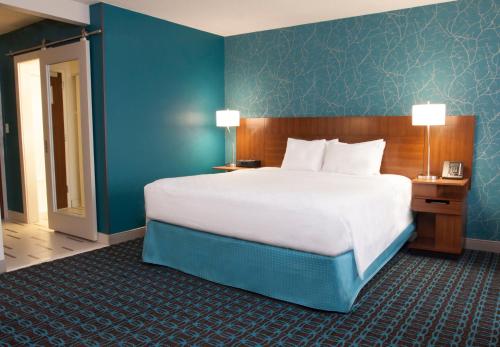 Fairfield Inn & Suites by Marriott Charlotte Uptown - image 2