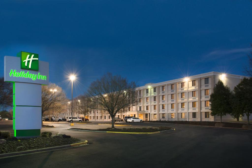 Holiday Inn Charlotte Airport an IHG Hotel - image 5