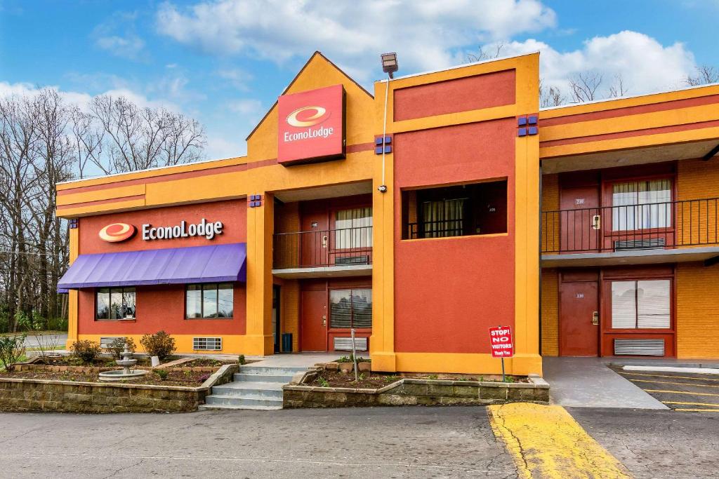 Econo Lodge Charlotte Airport Area - image 2