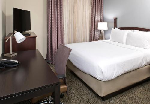 Staybridge Suites - Charlotte Ballantyne an IHG Hotel - image 2