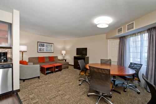 Staybridge Suites - Charlotte Ballantyne an IHG Hotel - image 3