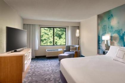 Courtyard by Marriott Charlotte Airport/Billy Graham Parkway - image 3