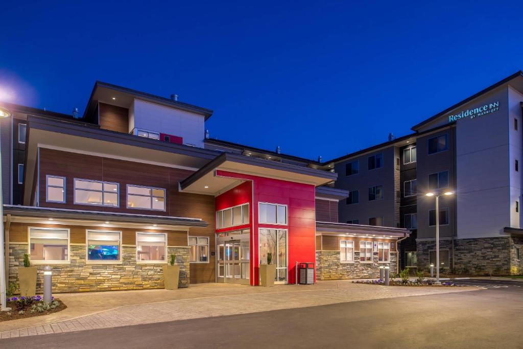 Residence Inn by Marriott Charlotte Steele Creek - image 4