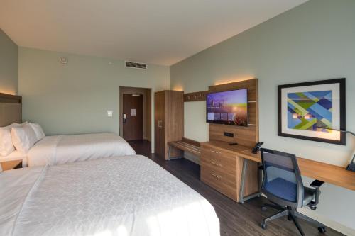 Holiday Inn Express & Suites - Charlotte - South End an IHG Hotel - image 4