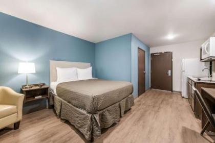 WoodSpring Suites Charlotte - University Research Park - image 2