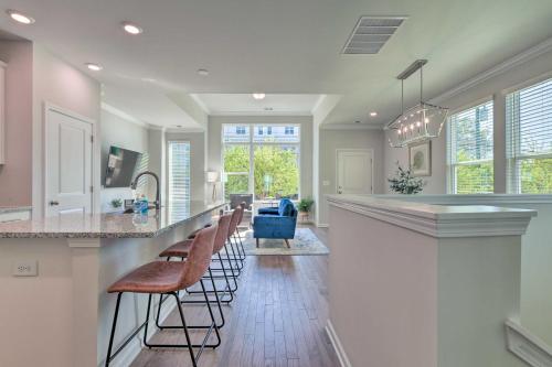 Sleek Townhome Near Breweries and Truist Field! - image 2