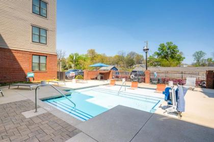 Viagem Vibrant 1BR with Gym Parking and Pool - image 2