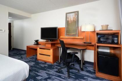 Fairfield Inn & Suites by Marriott Charlottesville North - image 3