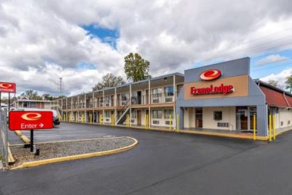 Econo Lodge North Charlottesville - image 1