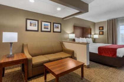 Comfort Inn & Suites Hamilton Place - image 4
