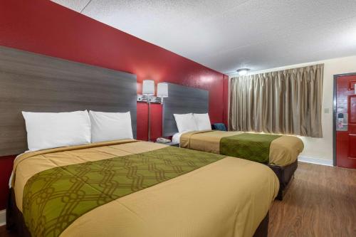 Econo Lodge Chattanooga - image 2